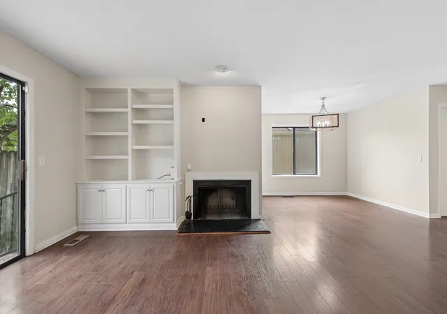 Photo 4 of Townhouse for sale at 852 Todd Preis Dr, Nashville, TN 37221 | MLS# 3546505 | Listing updated on 2026-09-19
