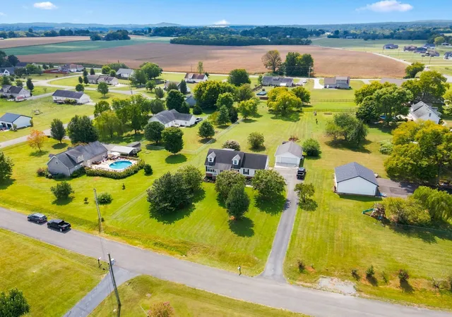 Photo 2 of Single family home for sale at 149 Tyler Dr, Shelbyville, TN 37160 | MLS# 3528766 | Listing updated on 2026-09-22