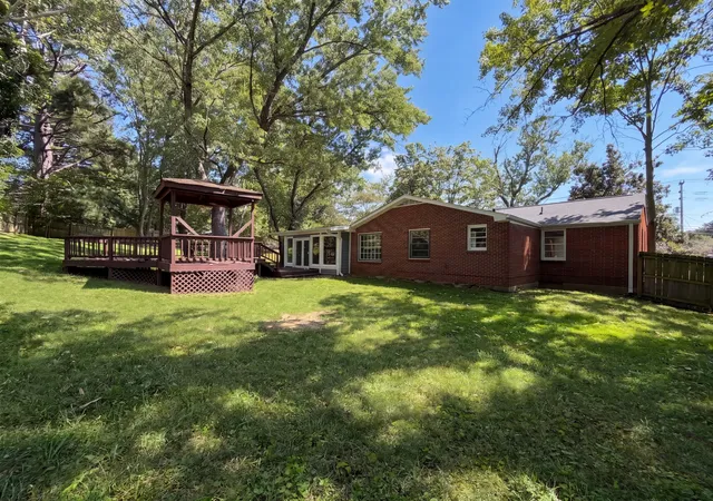 Photo 4 of Single family home for sale at 220 Haywood Ln, Nashville, TN 37211 | MLS# 3528738 | Listing updated on 2026-08-31