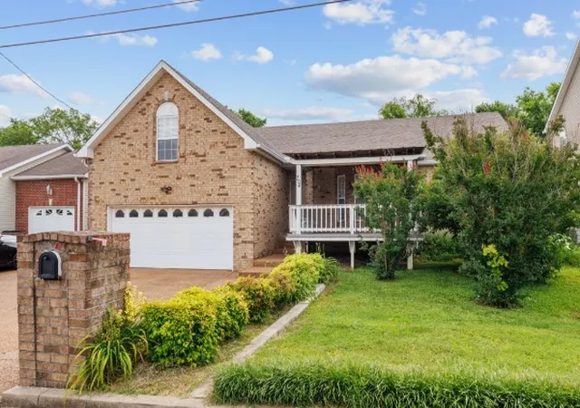 Photo 1 of Single family home for sale at 704 Shandale Dr, Madison, TN 37115 | MLS# 3528790 | Listing updated on 2026-09-15
