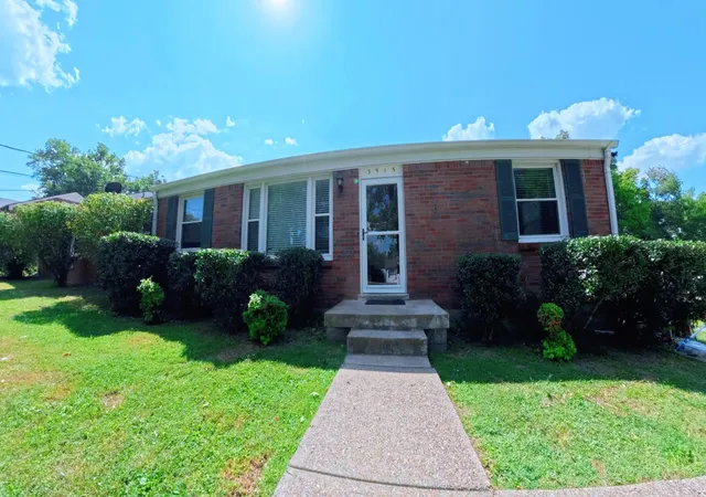 Photo 3 of Single family home for sale at 3915 E Ridge Dr, Nashville, TN 37211 | MLS# 3530263 | Listing updated on 2026-10-02