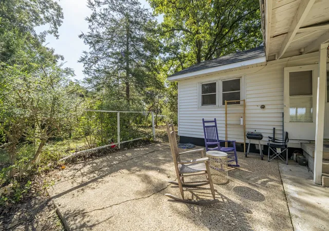 Photo 4 of Single family home for sale at 340 Oak St, Savannah, TN 38372 | MLS# 3528845 | Listing updated on 2026-09-04