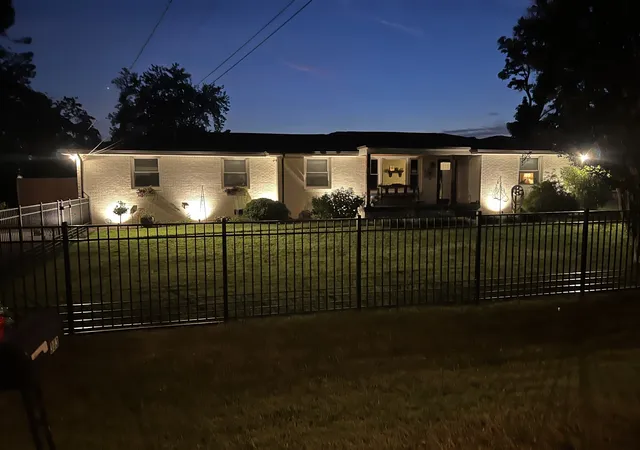 Photo 2 of Single family home for sale at 303 Weldon Dr, Hermitage, TN 37076 | MLS# 3528865 | Listing updated on 2026-09-13