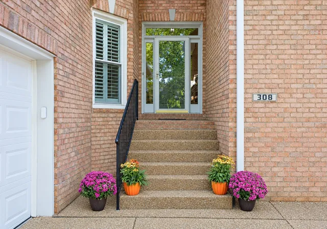 Photo 2 of Single family home for sale at 308 Sterling Park Ter, Franklin, TN 37069 | MLS# 3545401 | Listing updated on 2026-09-23