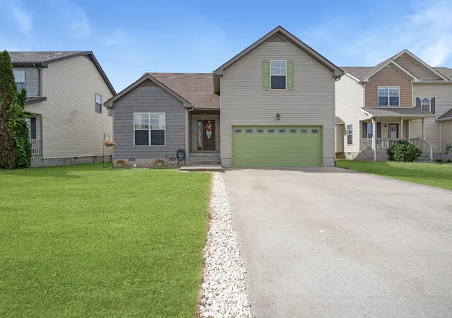 Photo 2 of Single family home for sale at 3774 Suiter Rd, Clarksville, TN 37040 | MLS# 3542356 | Listing updated on 2026-10-08