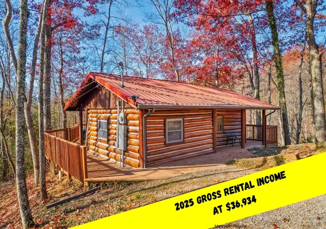 Single family home for sale at 3847 Warden Branch Lane, Gatlinburg, TN 37738 | MLS# 3528900
