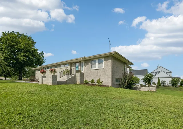 Photo 4 of Single family home for sale at 113 Knob Cir, Hendersonville, TN 37075 | MLS# 3528914 | Listing updated on 2026-09-02