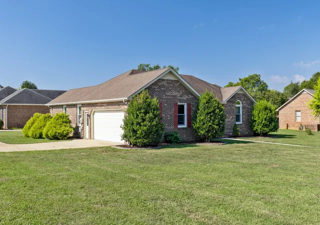 Photo 4 of Sale Pending at 228 Megan Cir, Shelbyville, TN 37160 | MLS# 3529052 | Listing updated on 2026-08-31