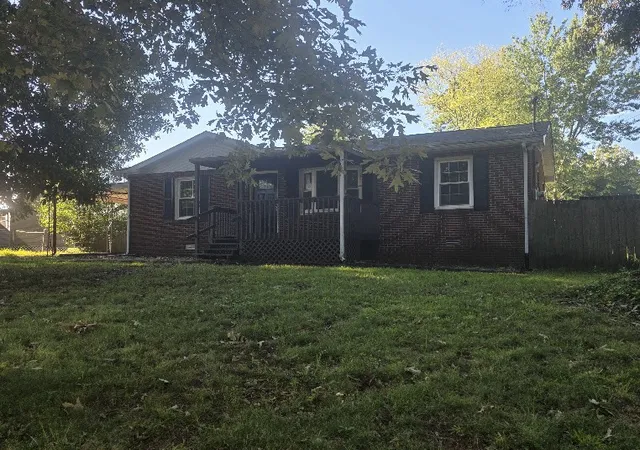 Photo 1 of Single family home for sale at 290 Lafayette Rd, Clarksville, TN 37042 | MLS# 3528955 | Listing updated on 2026-08-29