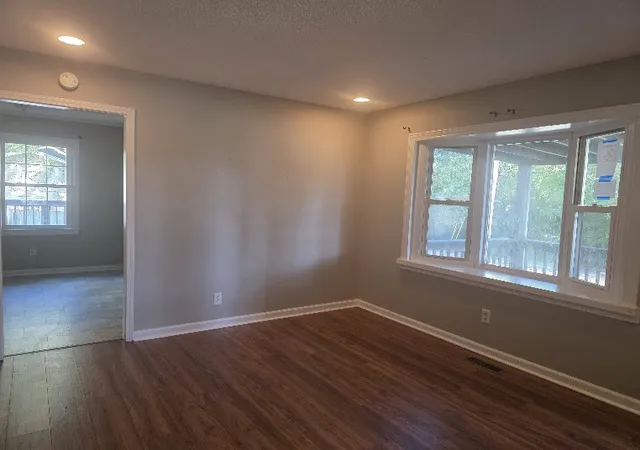 Photo 3 of Single family home for sale at 290 Lafayette Rd, Clarksville, TN 37042 | MLS# 3528955 | Listing updated on 2026-08-29