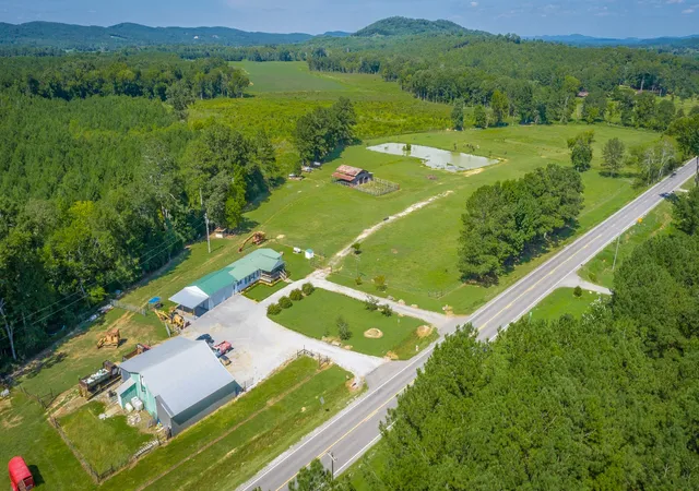 4th image of 5605 Main Street, Gaylesville, AL 35973 | MLS# 3528979