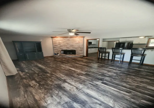Photo 3 of Single family home for sale at 100 Shady View Dr, Hendersonville, TN 37075 | MLS# 3529089 | Listing updated on 2026-08-30