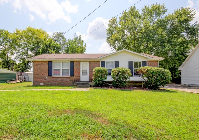 1st image of 410 Bancroft Dr, Clarksville, TN 37042 | MLS# 3528993