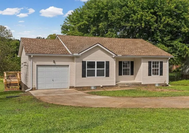 Photo 31 of Single family home for sale at 318 Ashley St, Oak Grove, KY 42262 | MLS# 3528980 | Listing updated on 2026-08-29