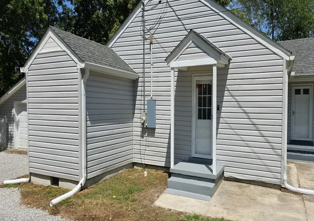 Photo 3 of Single family home for sale at 608 Polk St, Manchester, TN 37355 | MLS# 3529026 | Listing updated on 2026-09-25