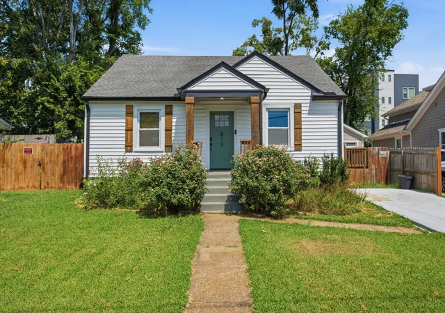 Photo 2 of Single family home for sale at 813 Chickasaw Ave, Nashville, TN 37207 | MLS# 3530060 | Listing updated on 2026-09-05