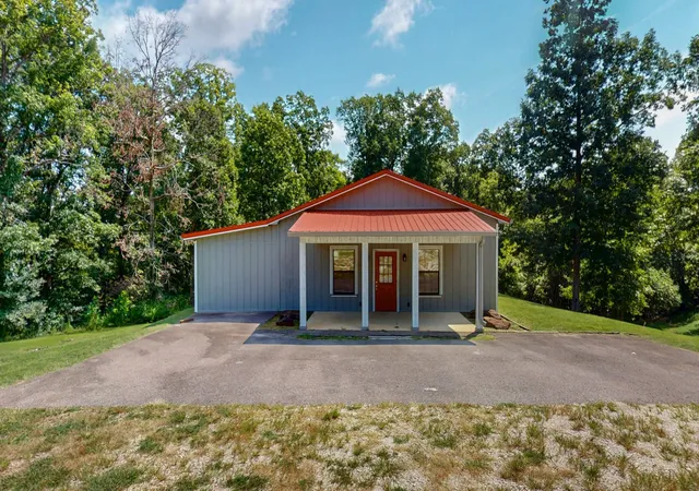 Photo 2 of Single family home for sale at 415 W Antioch Rd, Springville, TN 38256 | MLS# 3529009 | Listing updated on 2026-09-30