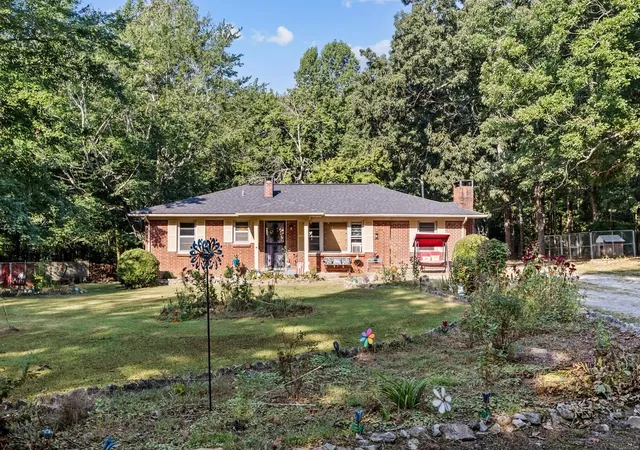 Photo 1 of Single family home for sale at 3770 Flatwoods Rd, Camden, TN 38320 | MLS# 3542404 | Listing updated on 2026-10-06