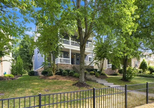 Photo 4 of Single family home for sale at 3026 Oxford Glen Dr, Franklin, TN 37067 | MLS# 3546094 | Listing updated on 2026-09-28