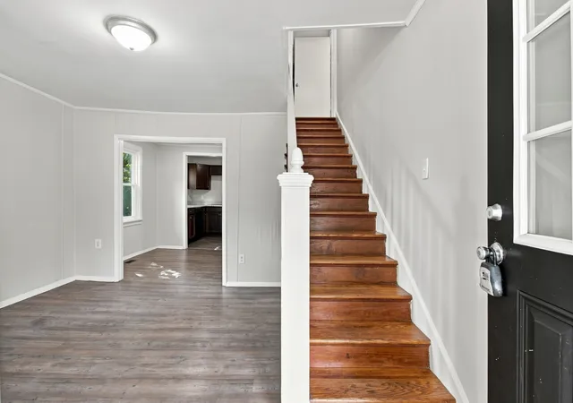 Photo 2 of Single family home for sale at 432 Hickman St, Columbia, TN 38401 | MLS# 3529092 | Listing updated on 2026-08-30