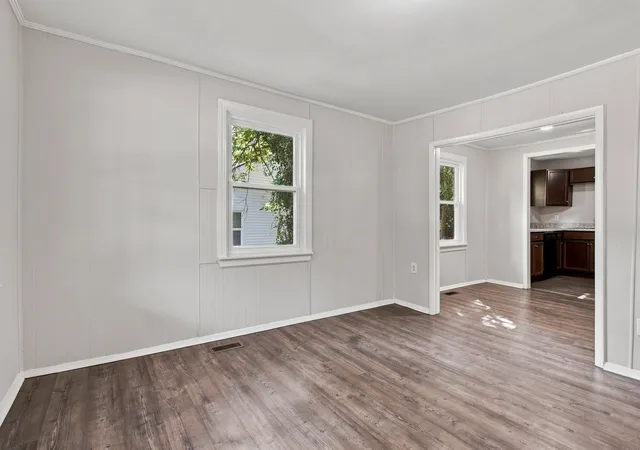 Photo 2 of Single family home for sale at 432 Hickman St, Columbia, TN 38401 | MLS# 3529092 | Listing updated on 2026-08-30