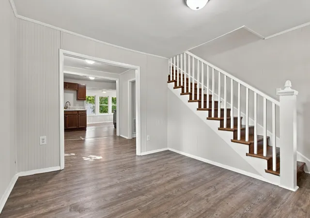 Photo 3 of Single family home for sale at 432 Hickman St, Columbia, TN 38401 | MLS# 3529092 | Listing updated on 2026-08-30