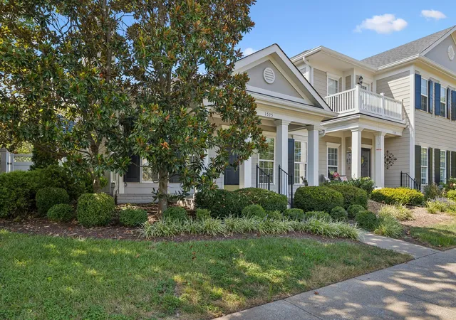Photo 3 of Single family home for sale at 1525 Stratford Hall Cir, Murfreesboro, TN 37130 | MLS# 3529282 | Listing updated on 2026-08-30