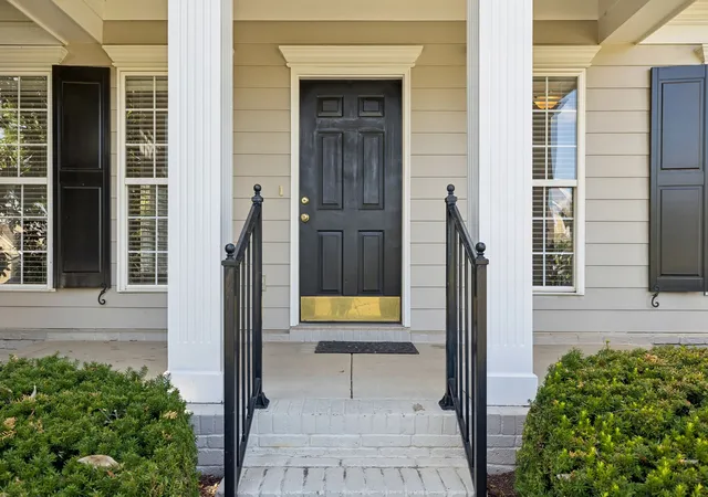 Photo 3 of Single family home for sale at 1525 Stratford Hall Cir, Murfreesboro, TN 37130 | MLS# 3529282 | Listing updated on 2026-08-30