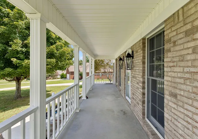 Photo 4 of Single family home for sale at 13 Elizabeth Cir, Fayetteville, TN 37334 | MLS# 3529136 | Listing updated on 2026-08-30