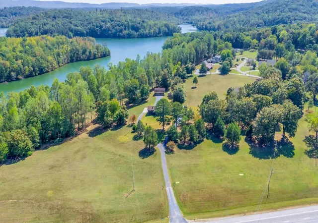 Photo 3 of Single family home for sale at 8024 Highway 58, Harrison, TN 37341 | MLS# 3593518 | Listing updated on 2026-09-24