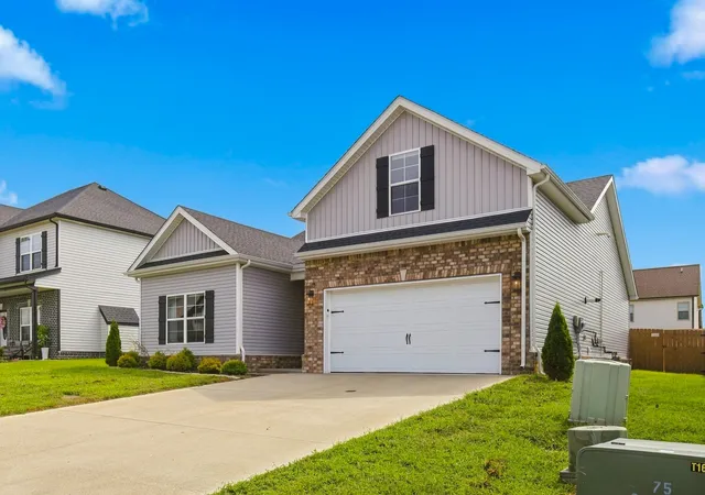 3rd image of 1589 Kestrel Dr, Clarksville, TN 37040 | MLS# 3529153