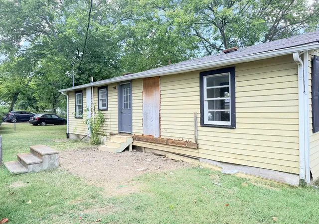 3rd image of 601 Demoss St, Gallatin, TN 37066 | MLS# 3529132