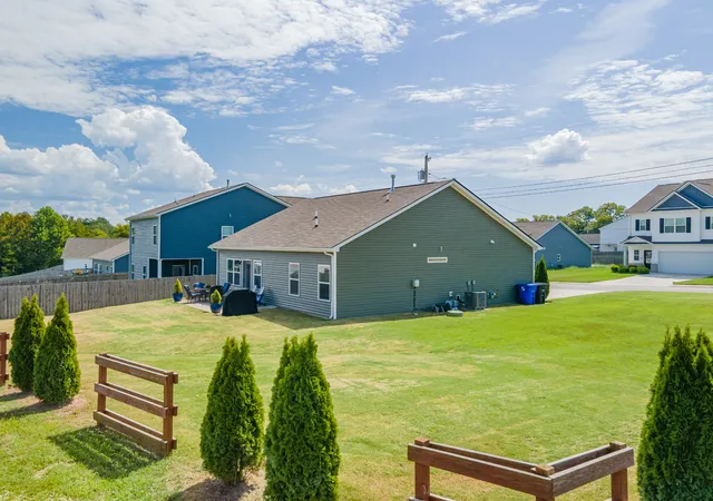 Photo 2 of Single family home for sale at 2205 Zeva Cir, Columbia, TN 38401 | MLS# 3592017 | Listing updated on 2026-10-06
