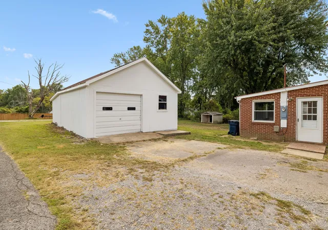 Photo 36 of Single family home for sale at 306 Smith Rd, Smithville, TN 37166 | MLS# 3529181 | Listing updated on 2026-08-30