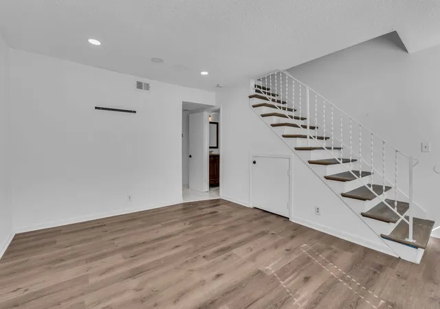 Photo 4 of Single family home for sale at 1724 Nubell St, Nashville, TN 37208 | MLS# 3627673 | Listing updated on 2026-10-28