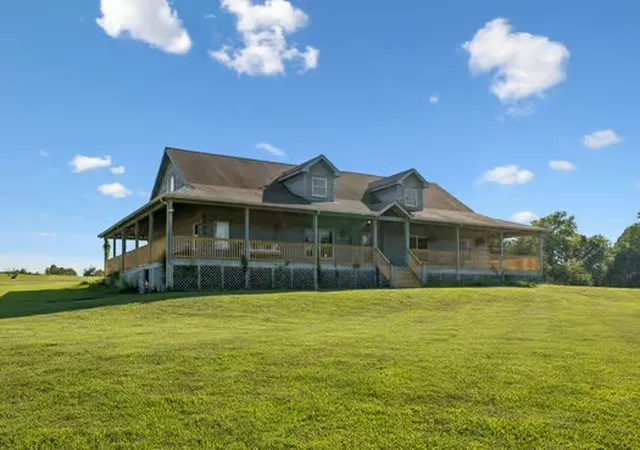 Photo 4 of Single family home for sale at 2118 Castelow Rd, Greenbrier, TN 37073 | MLS# 3538385 | Listing updated on 2026-09-03