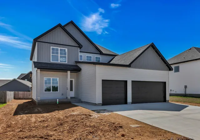 Photo 4 of Single family home for sale at 130 Monaghan Dr, Clarksville, TN 37042 | MLS# 3544477 | Listing updated on 2026-09-19