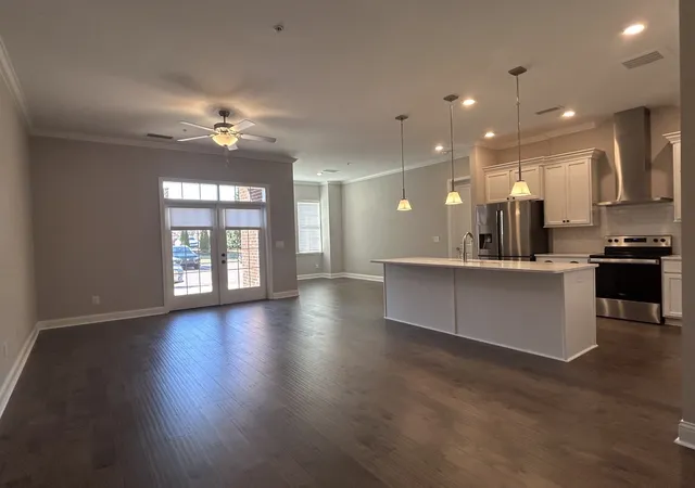 Listing Photo 4 - Condo for sale in building located at 2089 Branford Pl, Thompson's Station, TN 37179 - Unit #101