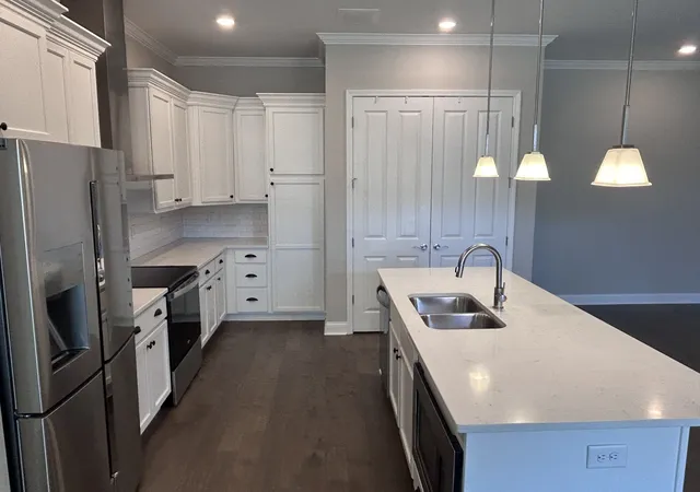Listing Photo 5 - Condo for sale in building located at 2089 Branford Pl, Thompson's Station, TN 37179 - Unit #101
