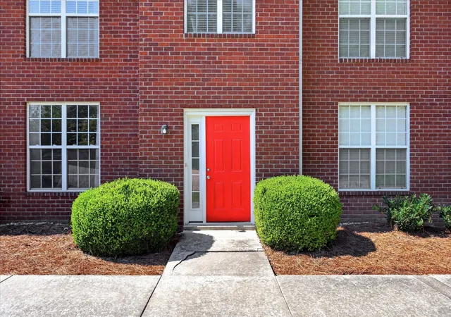 Photo 3 of Townhouse for sale at 522 South 1st St, Clarksville, TN 37040 | MLS# 3529938 | Listing updated on 2026-09-08