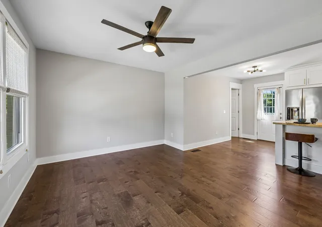 Photo 4 of Single family home for sale at 401 Bluebird Ln, Dickson, TN 37055 | MLS# 3531841 | Listing updated on 2026-09-04
