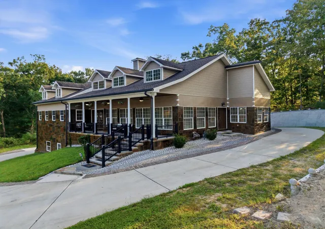 Photo 3 of Single family home for sale at 7082 Flagridge Dr, Ooltewah, TN 37363 | MLS# 3529257 | Listing updated on 2026-09-28
