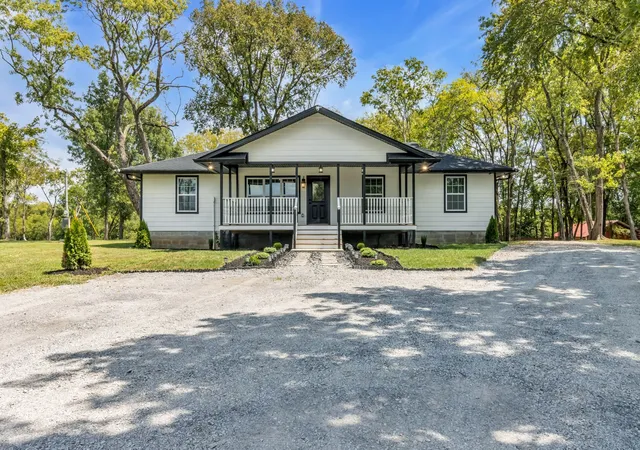 Photo 1 of Single family home for sale at 1613 Rucker Rd, Christiana, TN 37037 | MLS# 3531215 | Listing updated on 2026-09-17