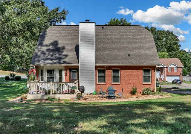 Photo 30 of Single family home for sale at 215 S Aztec Dr, White House, TN 37188 | MLS# 3529365 | Listing updated on 2026-09-13