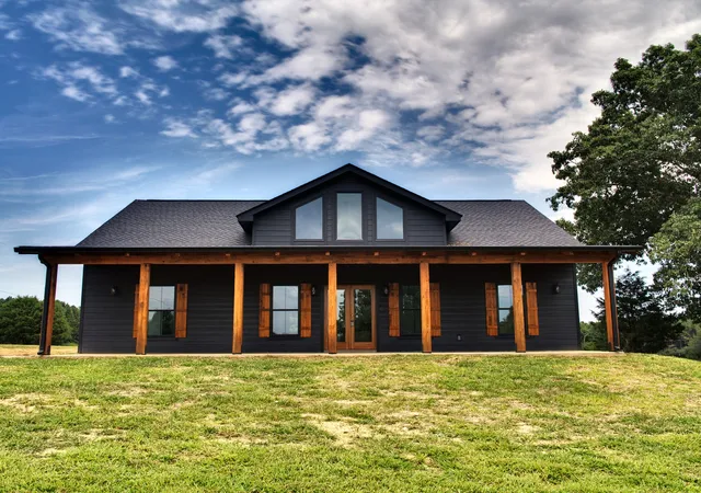 Photo 1 of Single family home for sale at 2032 Womble Ridge Rd, Ethridge, TN 38456 | MLS# 3601710 | Listing updated on 2026-09-27