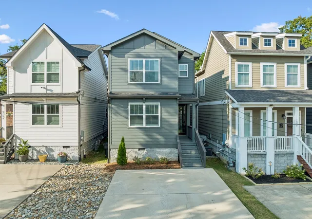 Photo 2 of Single family home for sale at 410a Saint Francis Ave, Nashville, TN 37205 | MLS# 3529832 | Listing updated on 2026-09-02