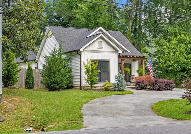 Photo 3 of Single family home for sale at 3101 Peerless Rd NW, Cleveland, TN 37312 | MLS# 3529560 | Listing updated on 2026-09-17