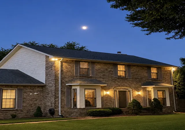 Photo 3 of Single family home for sale at 1108 Drakes Crk Rd, Hendersonville, TN 37075 | MLS# 3530320 | Listing updated on 2026-09-01