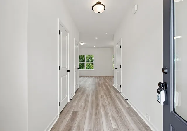 Photo 4 of Single family home for sale at 621 Nightengale Ridge Dr, Columbia, TN 38401 | MLS# 3530304 | Listing updated on 2026-09-02