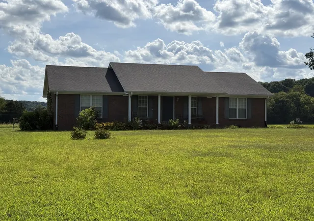 Photo 3 of Single family home for sale at 1255 Shady Ln, Pulaski, TN 38478 | MLS# 3529512 | Listing updated on 2026-09-22